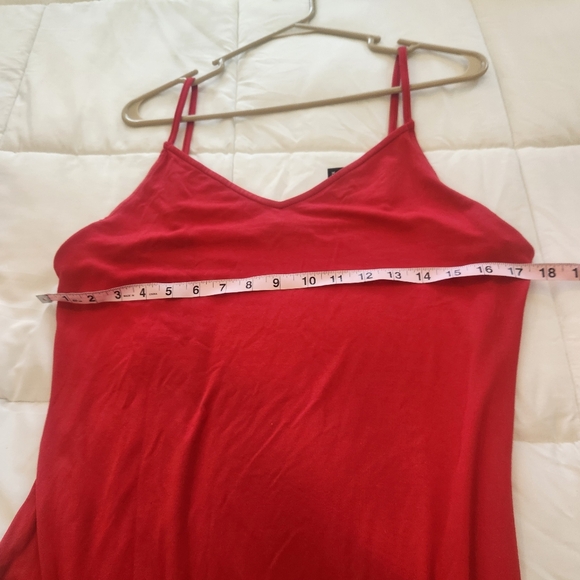 Absolutely love it red maxi dress with adjustable spaghetti straps. - Picture 3 of 6